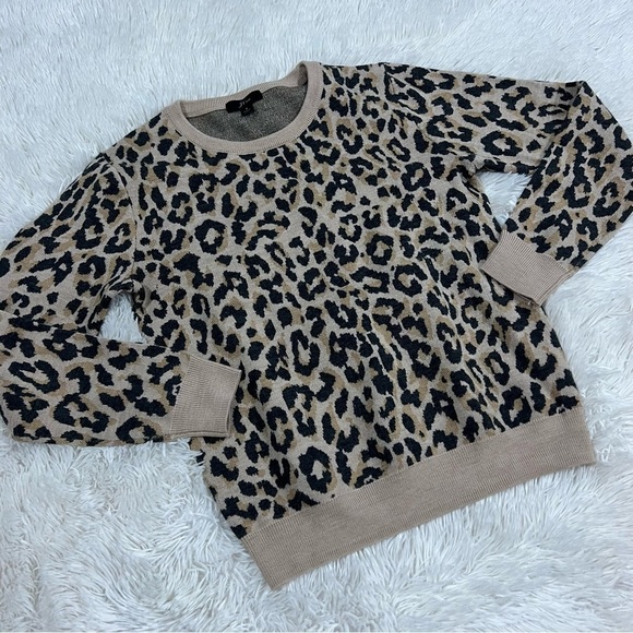 J. Crew 100% Merino Wool leopard print pullover crewneck sweater small - Picture 5 of 11